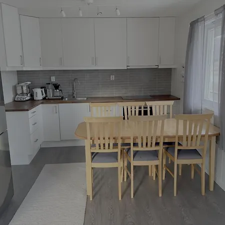 Villa Stort Hus Med Fire Soverom Og 8 Senger *